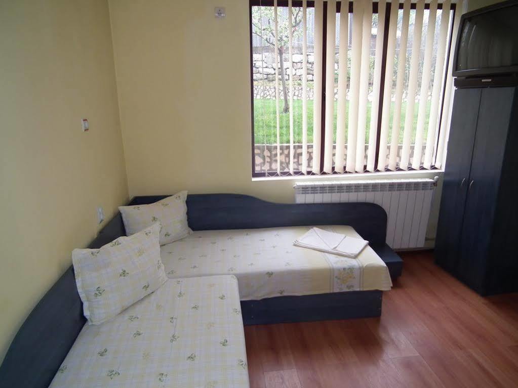 Guest House Bedrock Belogradchik Exterior foto
